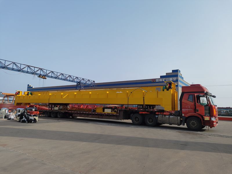 通用橋式起重機(jī)  QD32/5t—25.5m  制作完成，發(fā)往河南洛陽交付客戶使用